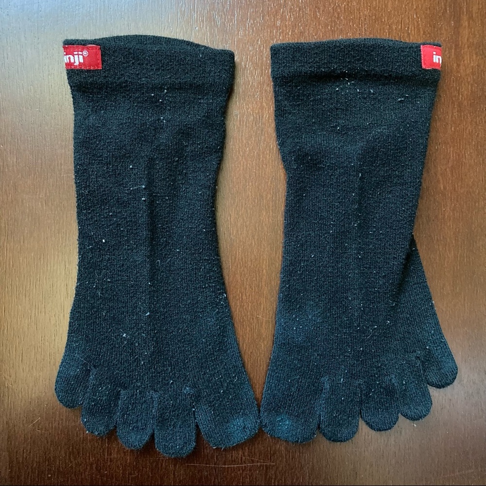Injinji black toe socks